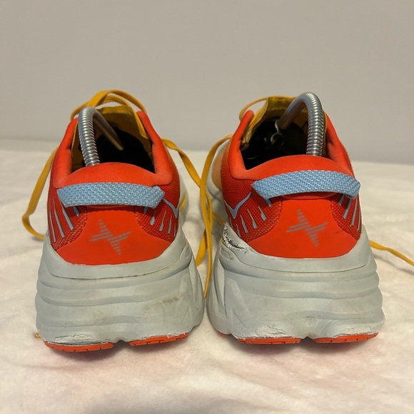 Athletic_Shoes